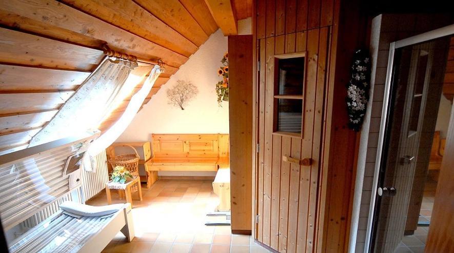 C4 Albmatte-Fewo Sauna, Hallenbad Aussenbecken Massagen Nebenan Menzenschwand-Hinterdorf المظهر الخارجي الصورة