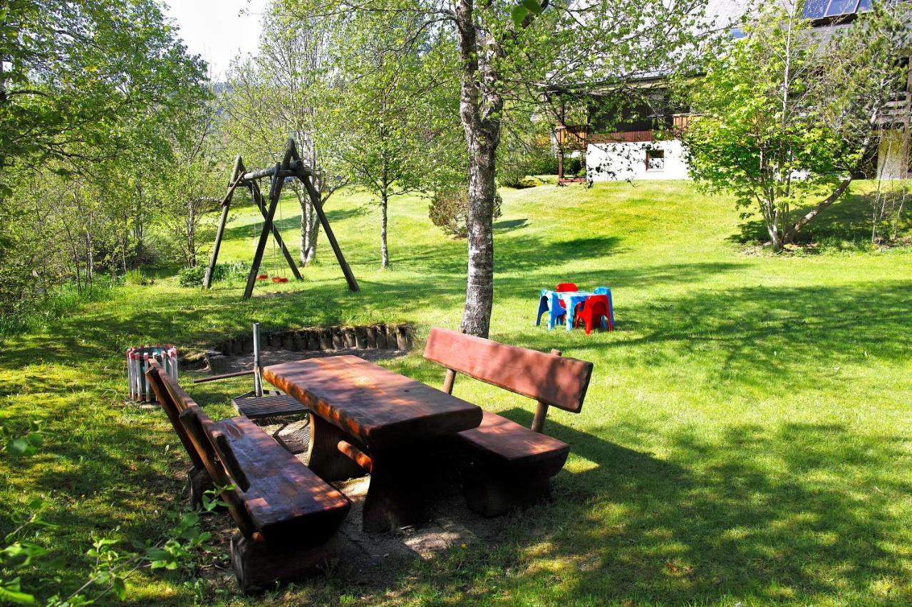 C4 Albmatte-Fewo Sauna, Hallenbad Aussenbecken Massagen Nebenan Menzenschwand-Hinterdorf المظهر الخارجي الصورة